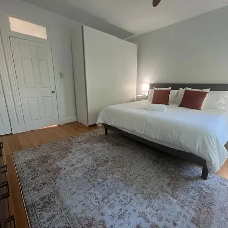 3-Bedroom House With Cute Patio Explore Dc On Foot Washington Exterior photo