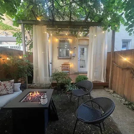 3-Bedroom House With Cute Patio Explore Dc On Foot Washington Exterior photo